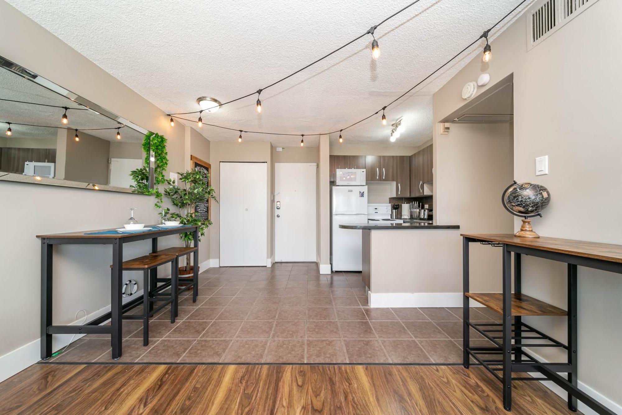 Apartamento Rustic & Rogers Place, Free Parking! Edmonton Exterior foto